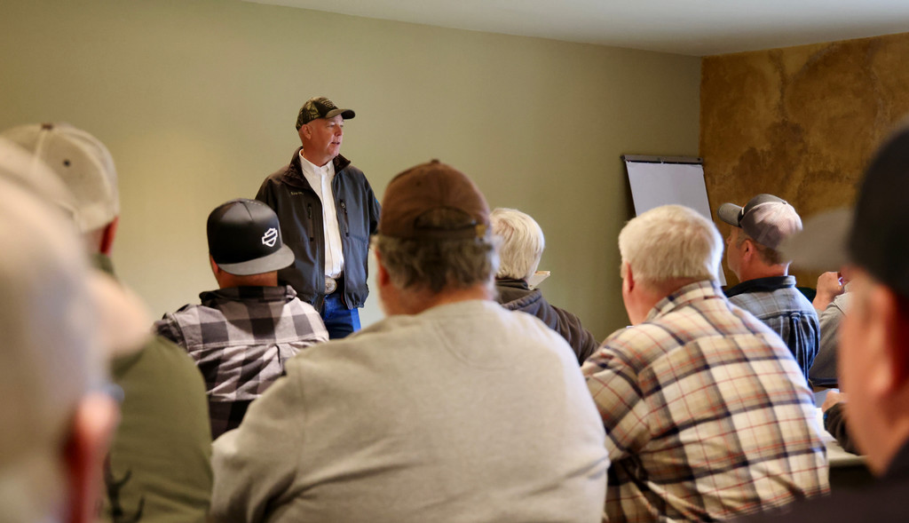 Gov. Gianforte discussing recent lumber mill closures during a meeting in Columbia Falls